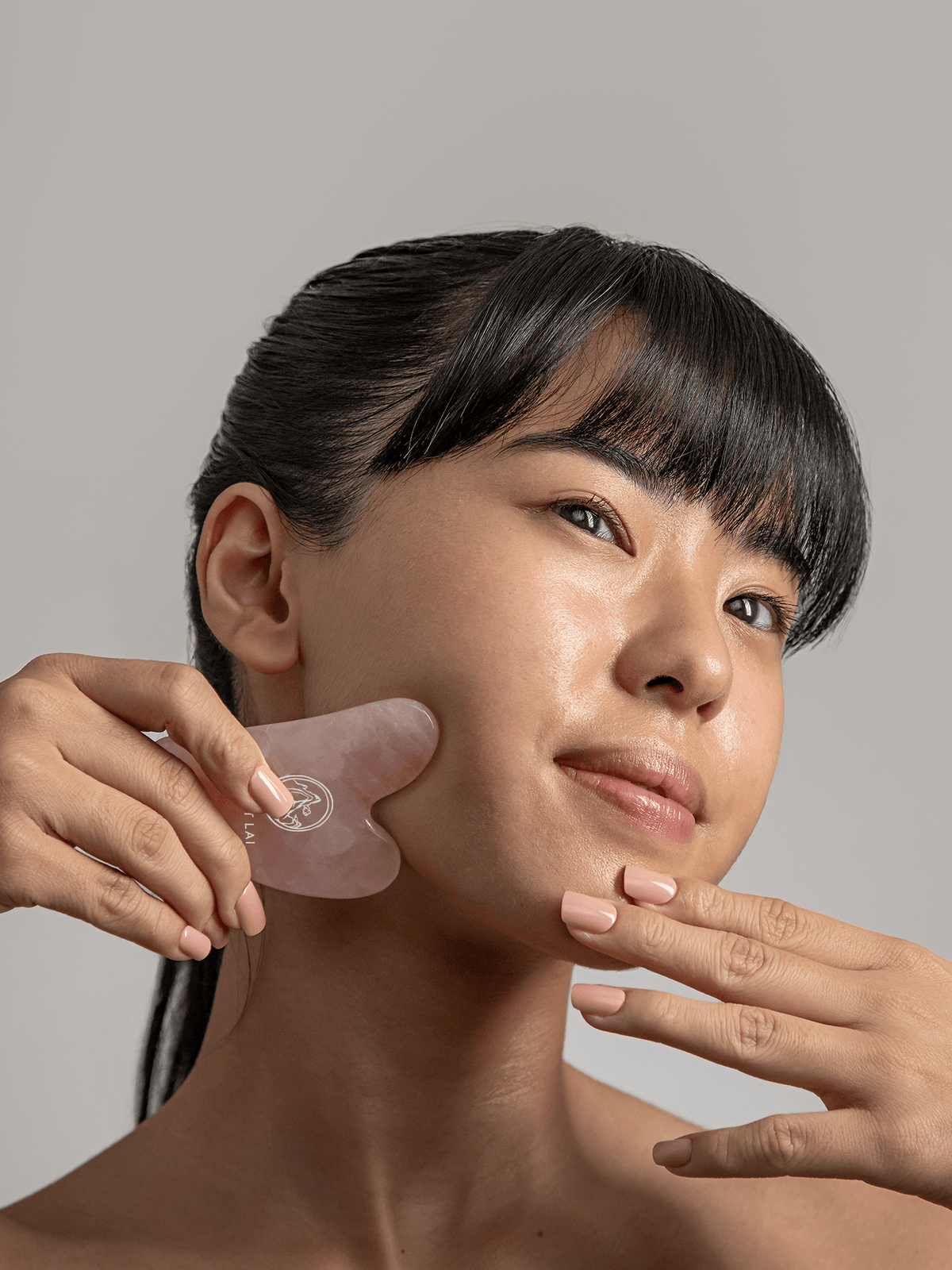 Mount Lai – The Rose Quartz Gua Sha Facial Lifting Tool